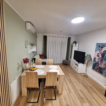 아파트 Magorja Residences